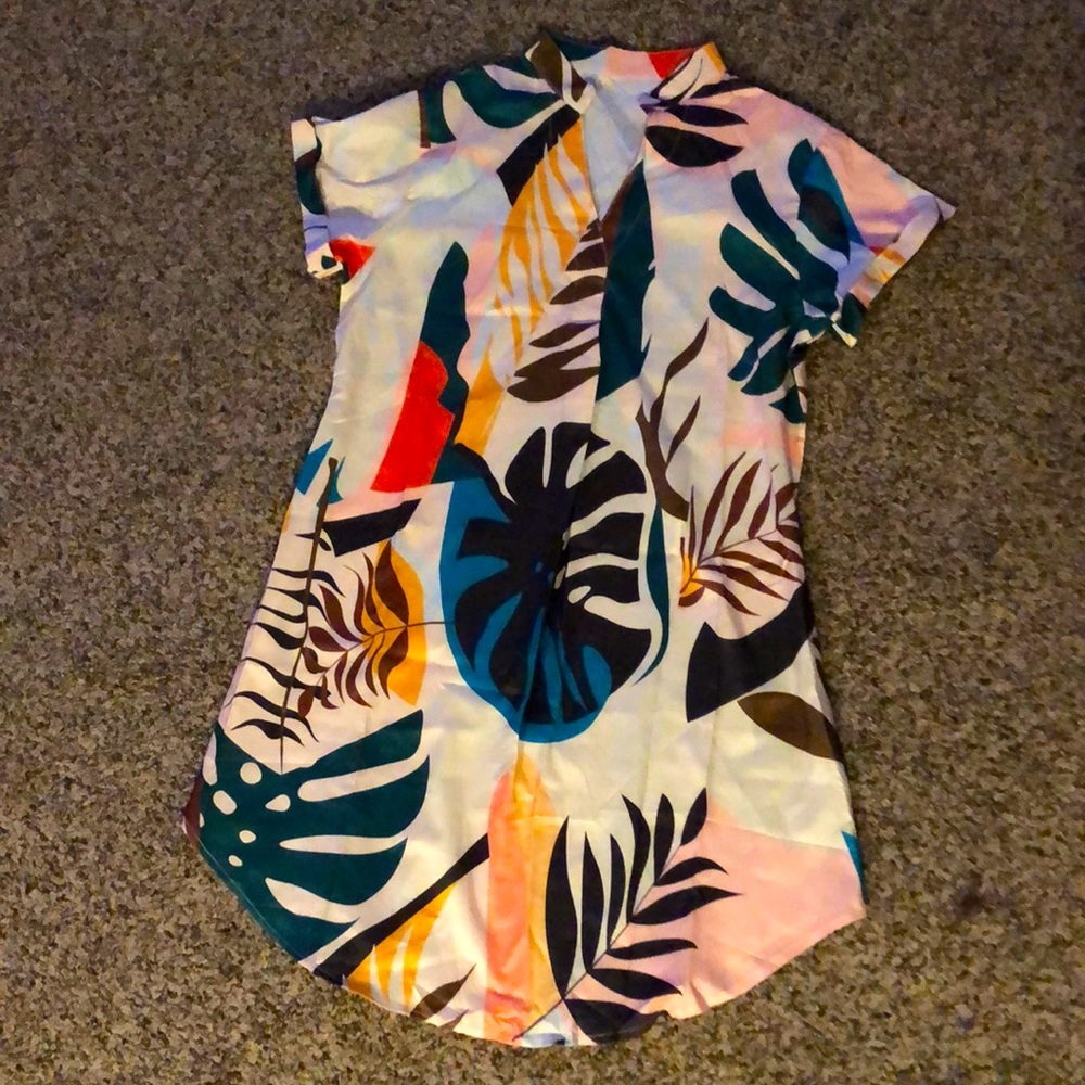 Tropical V-Neck Collared Tunic